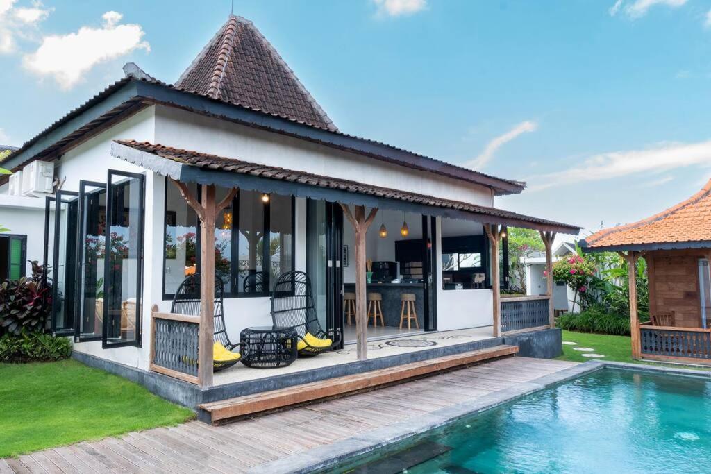Berawa Canggu Stylish Joglo 3 Bedrooms Private Villa With Private Pool Esterno foto